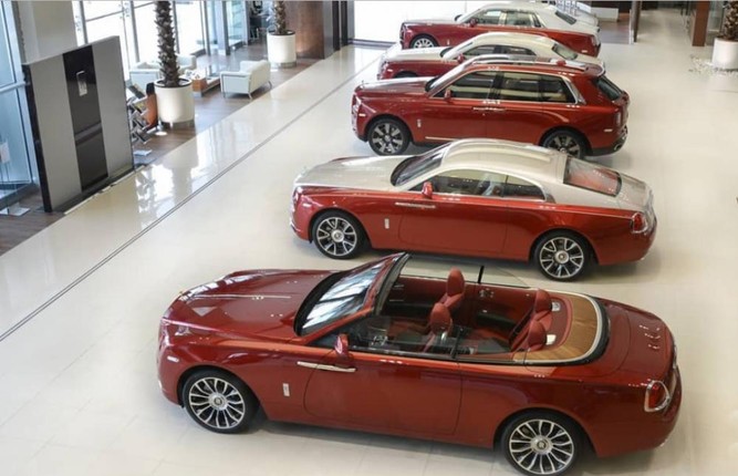 “Soi” showroom xe sieu sang Rolls-Royce dinh nhat TG-Hinh-3