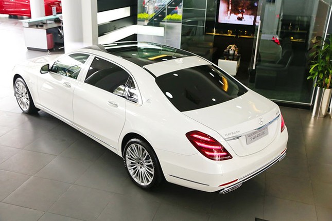 Diep Lam Anh tau Mercedes-Maybach S450 hon 7 ty dong-Hinh-7