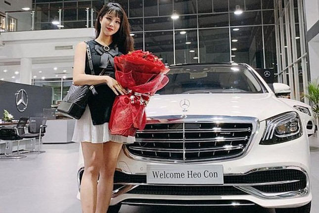 Diep Lam Anh tau Mercedes-Maybach S450 hon 7 ty dong