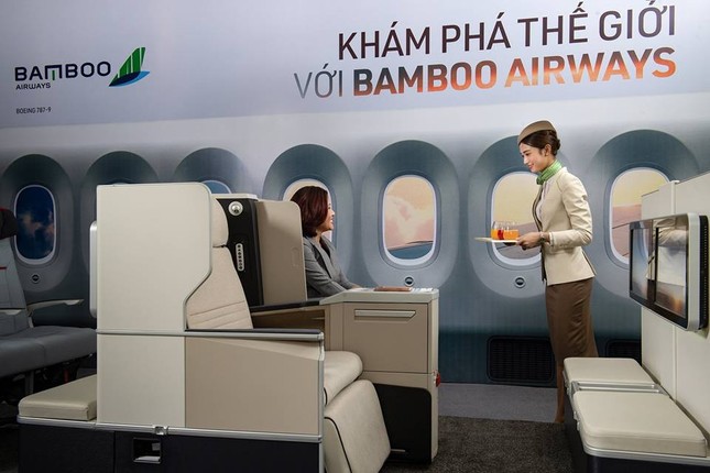 Lo anh that dau tien ve may bay cua Bamboo Airways-Hinh-9